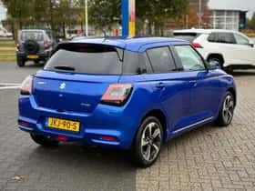 Suzuki Swift (2025) thumbnail 5