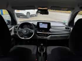 Suzuki Swift (2025) thumbnail 10