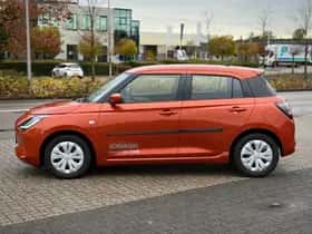Suzuki Swift (2024) thumbnail 2