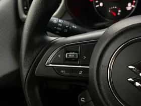 Suzuki Swift (2024) thumbnail 13