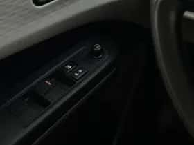 Suzuki Swift (2024) thumbnail 15