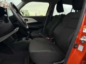 Suzuki Swift (2024) thumbnail 9