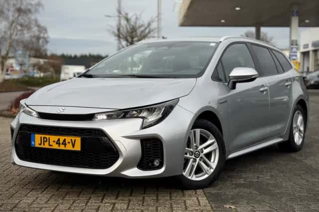 Suzuki Swace (2025) thumbnail 1