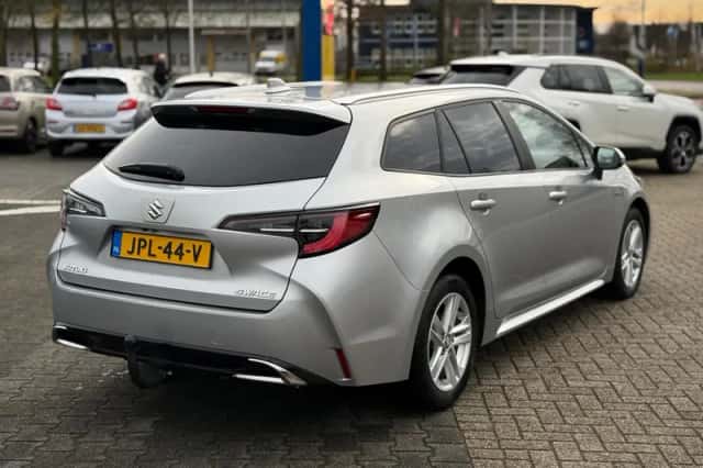 Suzuki Swace (2025) thumbnail 5