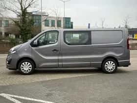 Opel Vivaro (2017) thumbnail 2