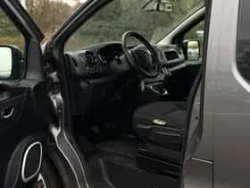 Opel Vivaro (2017) thumbnail 8