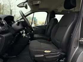 Opel Vivaro (2017) thumbnail 9