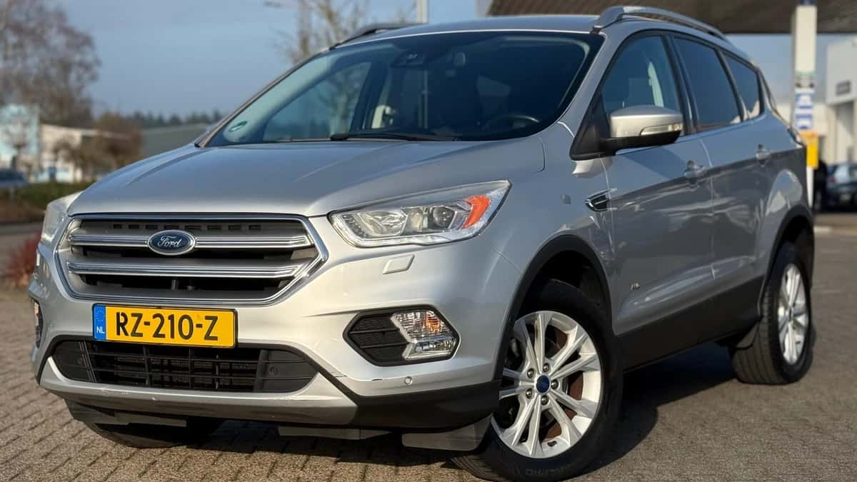 Ford Kuga (2017) — foto 1