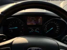 Ford Kuga (2017) thumbnail 12