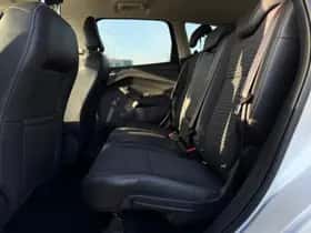 Ford Kuga (2017) thumbnail 23