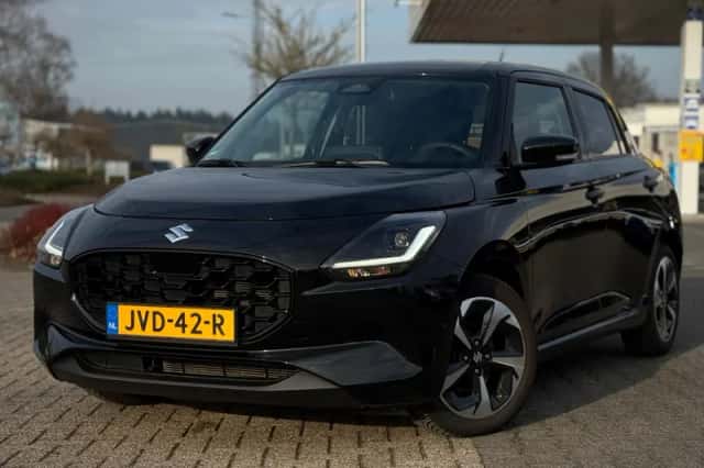 Suzuki Swift (2025) thumbnail 1