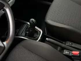 Suzuki Swift (2025) thumbnail 21
