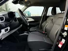Suzuki Swift (2025) thumbnail 8