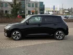 Suzuki Swift (2025) thumbnail 2