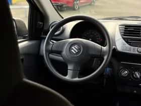 Suzuki Alto (2013) thumbnail 11