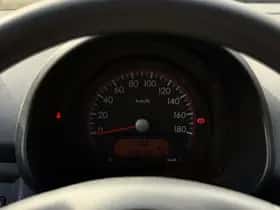 Suzuki Alto (2013) thumbnail 12