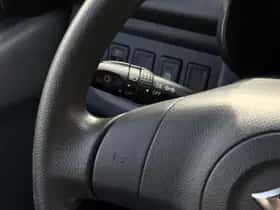 Suzuki Alto (2013) thumbnail 13