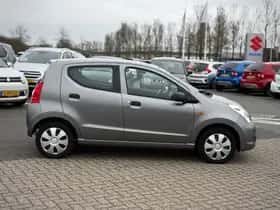 Suzuki Alto (2013) thumbnail 6