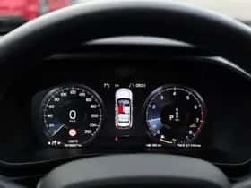 Volvo XC40 (2021) thumbnail 12