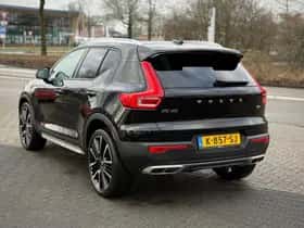 Volvo XC40 (2021) thumbnail 3