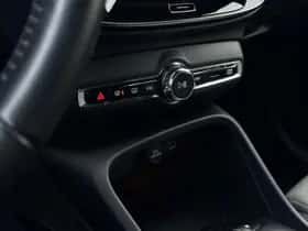 Volvo XC40 (2021) thumbnail 24