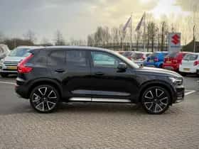 Volvo XC40 (2021) thumbnail 6