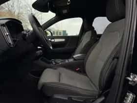 Volvo XC40 (2021) thumbnail 9