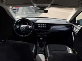 Škoda Kamiq (2021) thumbnail 10
