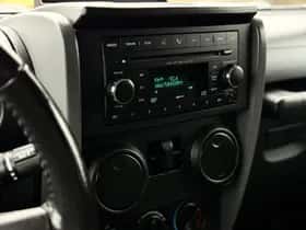Jeep Wrangler (2008) thumbnail 13