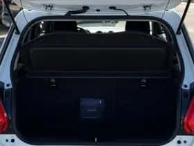 Suzuki Swift (2018) thumbnail 28