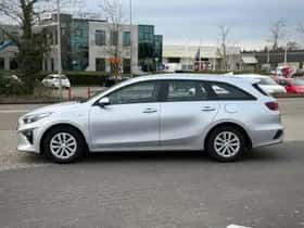Kia Ceed (2021) thumbnail 2