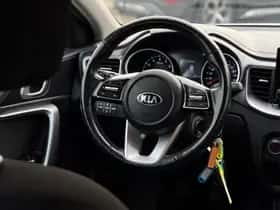 Kia Ceed (2021) thumbnail 11