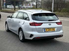 Kia Ceed (2021) thumbnail 3
