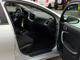 Kia Ceed (2021) thumbnail 28