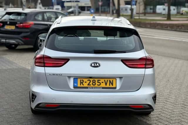 Kia Ceed (2021) thumbnail 4
