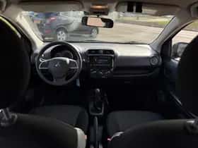 Mitsubishi Space Star (2022) thumbnail 10