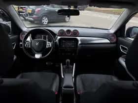Suzuki Vitara (2015) thumbnail 11
