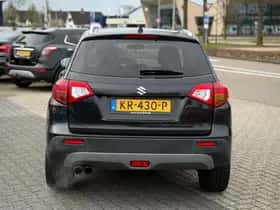 Suzuki Vitara (2015) thumbnail 4