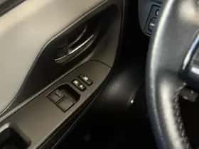 Toyota Yaris (2018) thumbnail 14