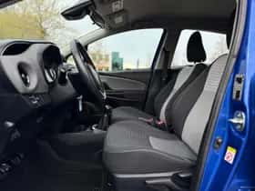 Toyota Yaris (2018) thumbnail 8