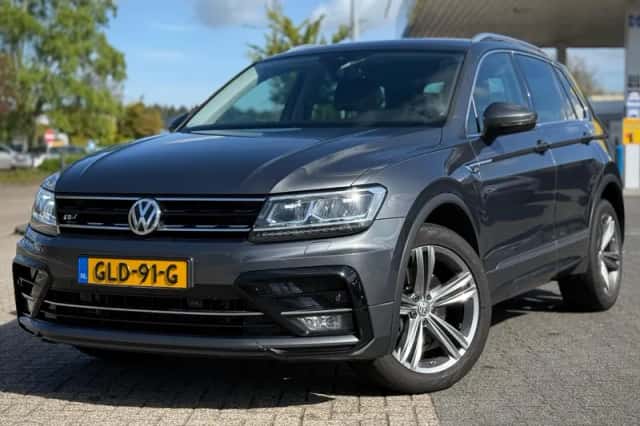 Volkswagen Tiguan (2018) thumbnail 1