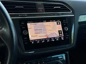 Volkswagen Tiguan (2018) thumbnail 17