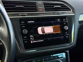 Volkswagen Tiguan (2018) thumbnail 21