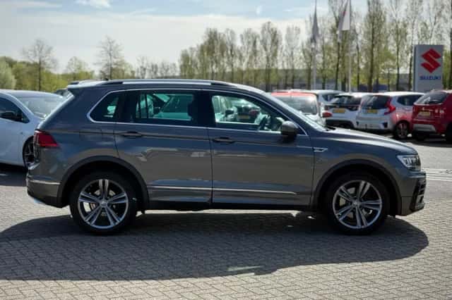 Volkswagen Tiguan (2018) thumbnail 6