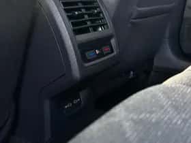 Volkswagen Golf (2020) thumbnail 35