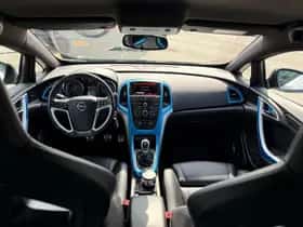 Opel Astra (2015) thumbnail 12