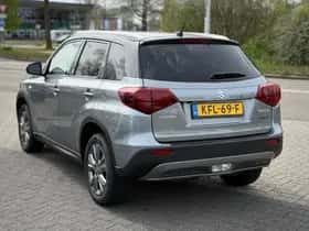 Suzuki Vitara (2023) thumbnail 3