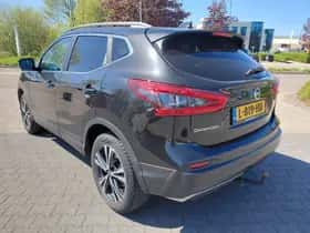 Nissan Qashqai (2019) thumbnail 2
