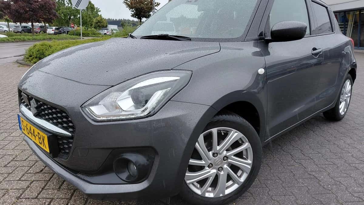 Suzuki Swift (2023) — foto 1