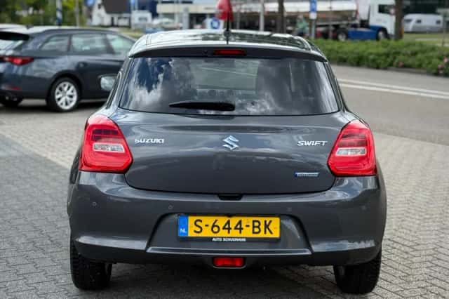 Suzuki Swift (2023) thumbnail 4
